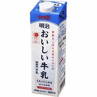 明治　おいしい牛乳 ９００ｍｌ